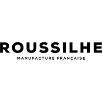 Roussilhe : Manufacture Française de Lunettes de Qualité Logo Roussilhe Manufacture Française en lettres noires sur fond blanc, symbole de l'artisanat lunetier français.